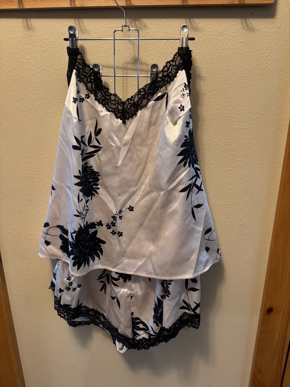 Satin Floral Lace-Trim Pajama Set - White & Black